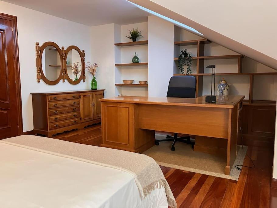 Duplex 122M2, 4 Dormitorios, 2 Banos Completos, Wifi 1Gb Мундака Екстериор снимка