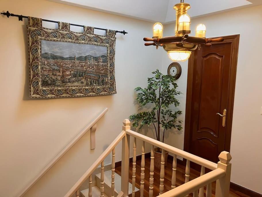 Duplex 122M2, 4 Dormitorios, 2 Banos Completos, Wifi 1Gb Мундака Екстериор снимка
